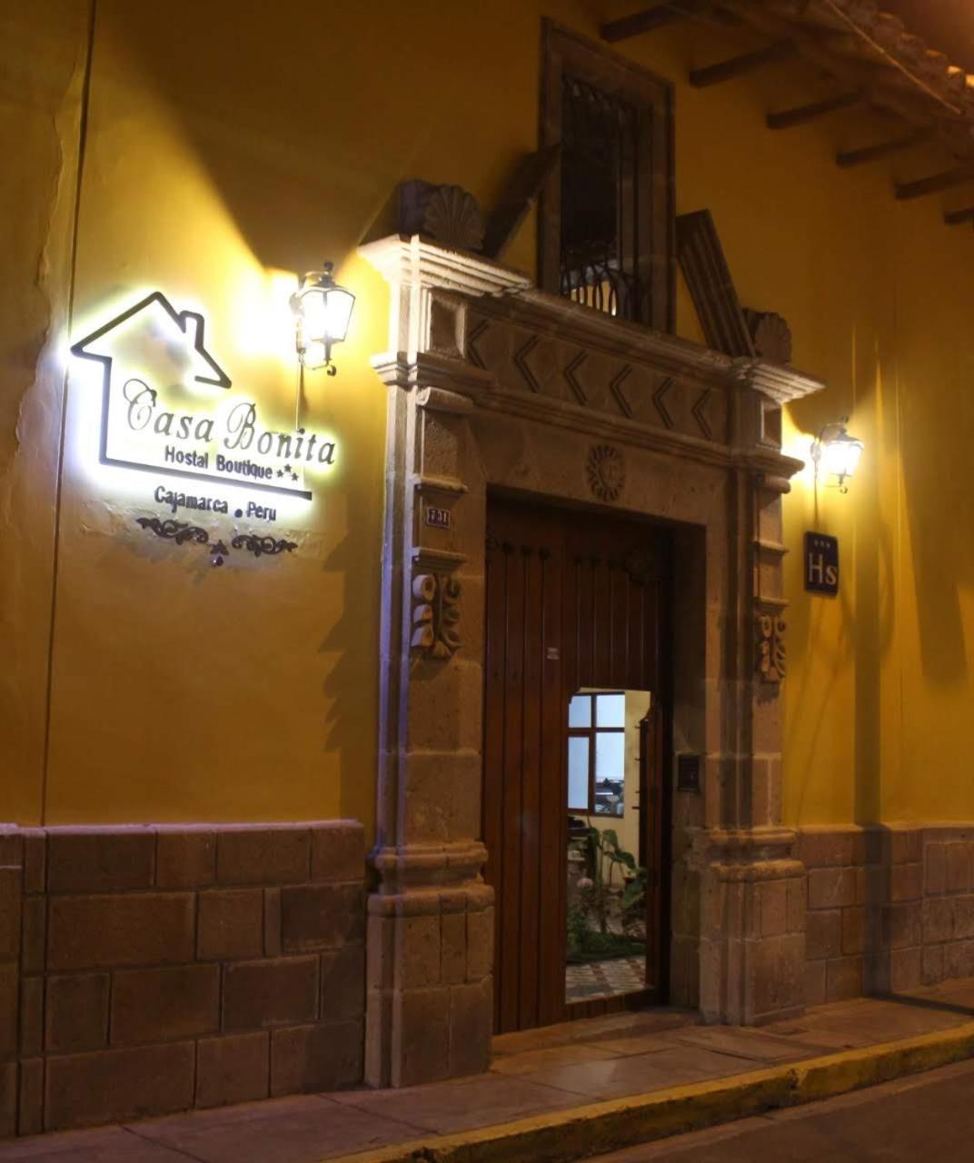 ホテル Casa Bonita Colonial カハマルカ エクステリア 写真